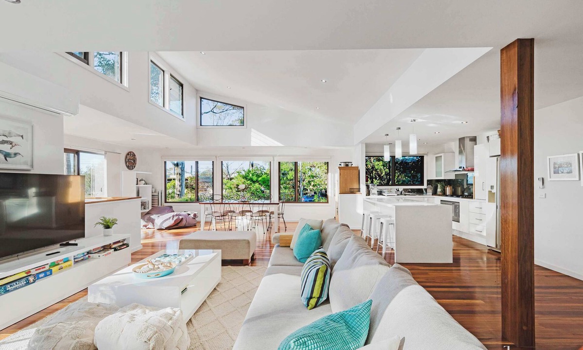 Denhams Beach House | Grays at Denhams Luxury by the beach