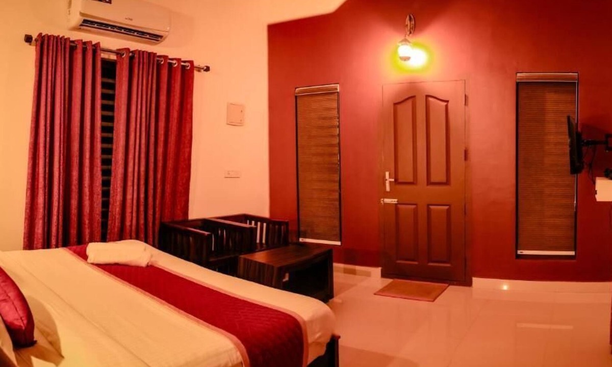 Sulthan Bathery Hotel | Green Ample Resorts