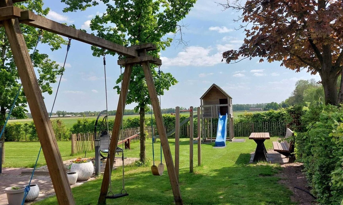 Haghorst House | Group lodging for 32 people, near Efteling and Beekse Bergen