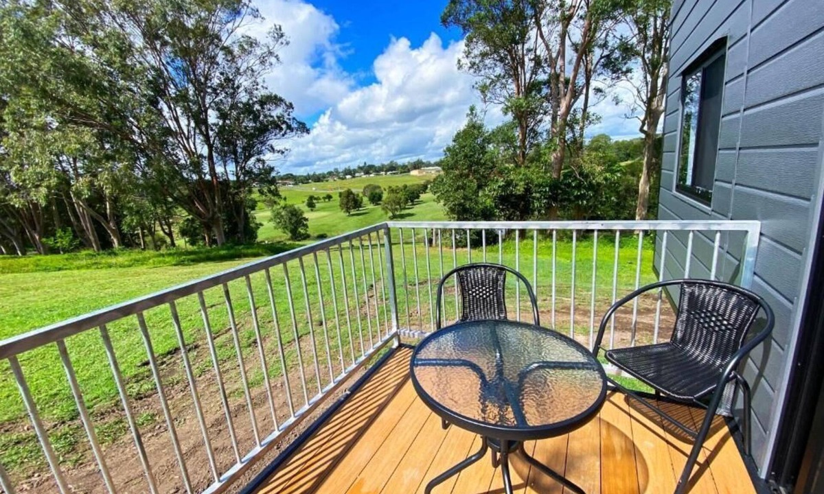Southside Cabin | Gunabul Homestead & Golf Course