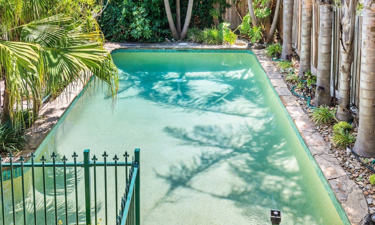 Hampton House | Hampton Vintage Soul with Pool
