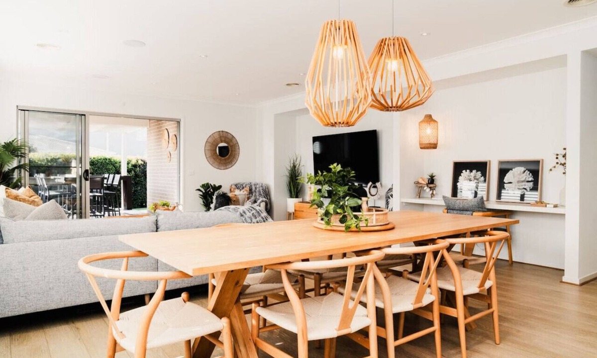 Armstrong Creek House | Hamptons Haven; Luxe 4 bedroom, 2 bathroom, WIFI