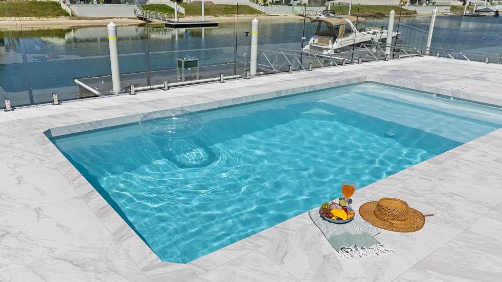 Yamba House | Hamptons House - Heated Pool and Private Pontoon - Holiday Yamba