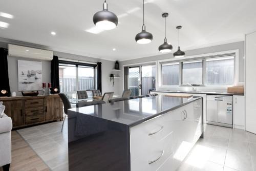 East Devonport Apartment | Happy Tails Devonport