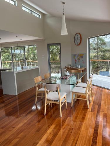 Strahan House | Harbour Lookout