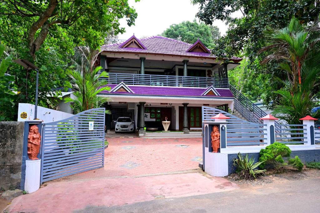 Vellayani House | Harbour villa