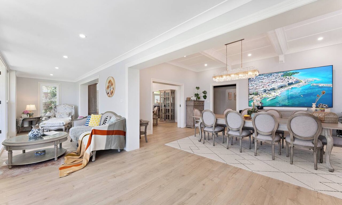 Cremorne Point House | Harbourfront Haven –4BR Retreat with Stunning Views of Sydney’s Iconic Landmarks