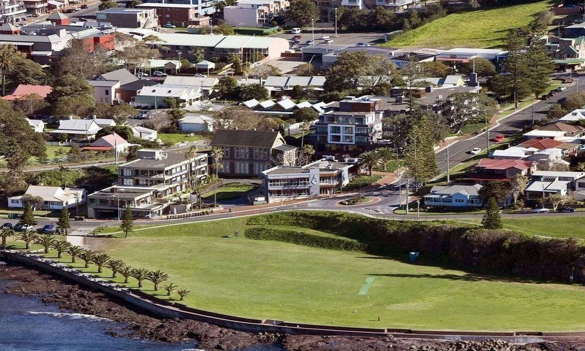 Kiama Apartment | Harbourside Views 503 Sebel Kiama