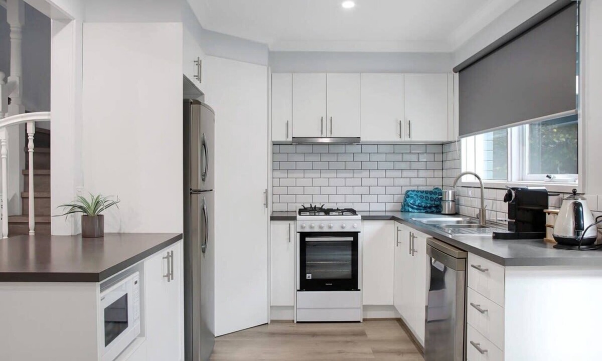 Hamlyn Heights House | Haven at Heights I Holiday or Corporate