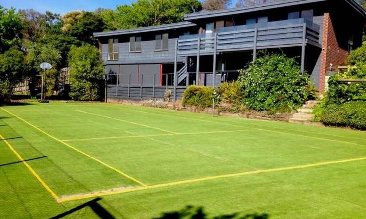 Rye House | Haven at Rye by Ready Set Stay - Tennis, pool and WIFI
