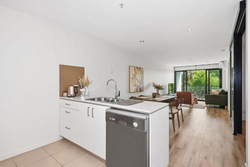 Hawthorn Apartment | Hawthorn Haven Balcony Views & Comfort