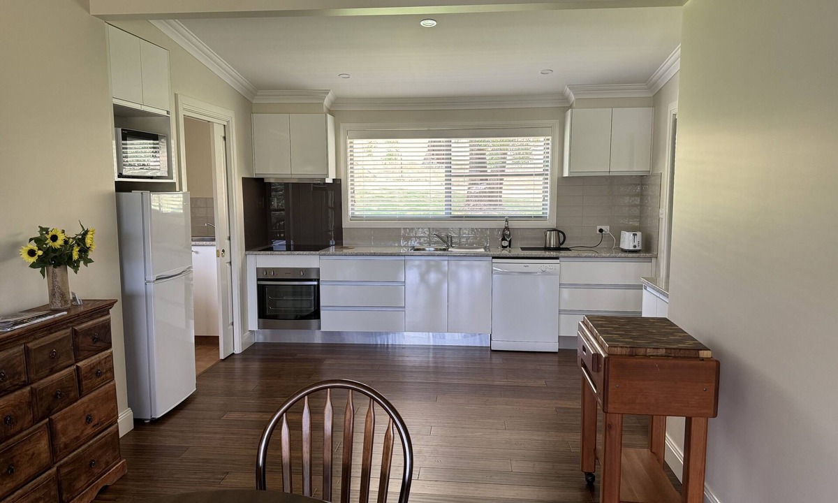 Lidster Cottage | Heatherlea Cottage - country weekend stay