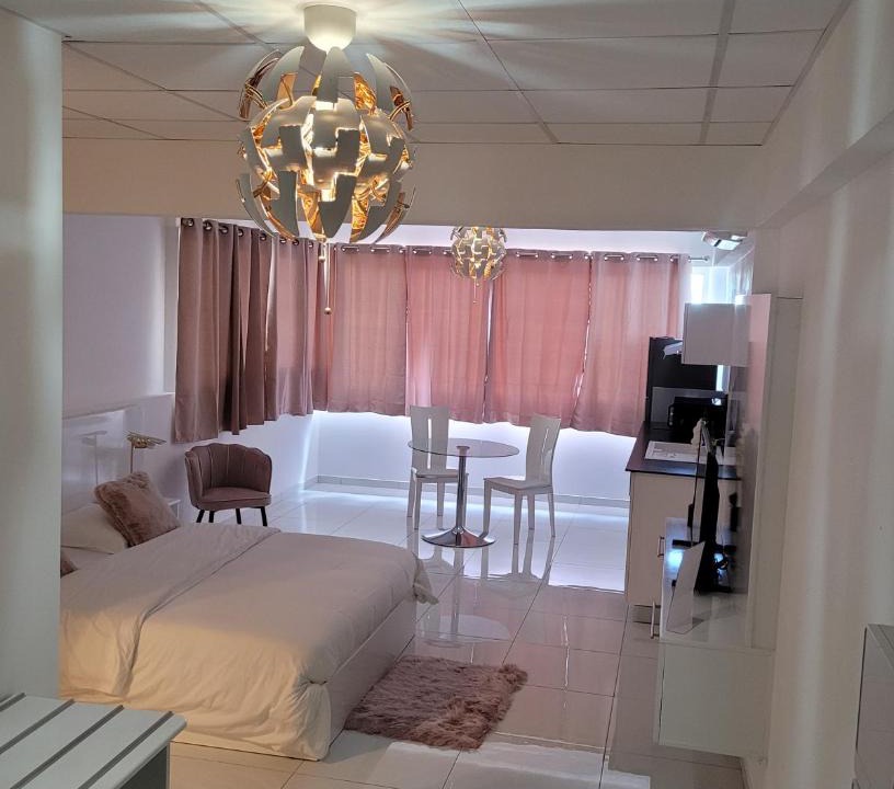 Cayenne Apartment | Hello Guyane (8), Suite charme luxury, 5 étoiles