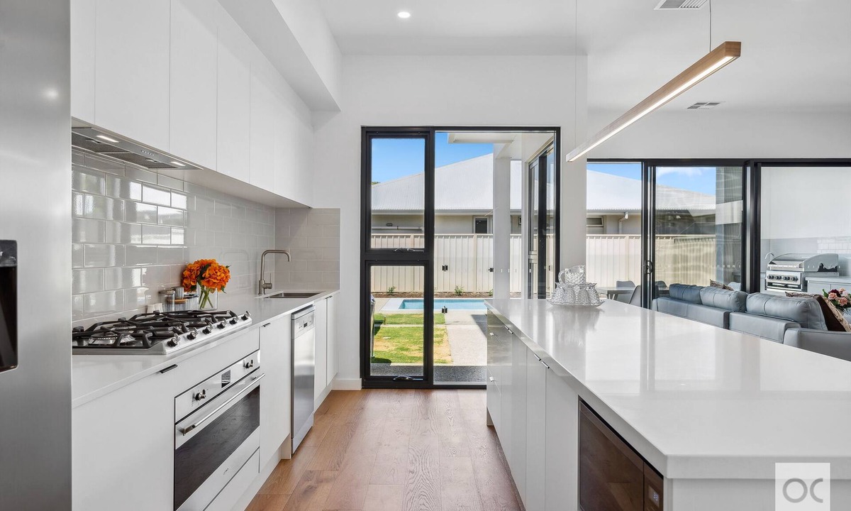Henley Beach South House | Henley Beachside Getaway with pool and only 300m from the shorelines.