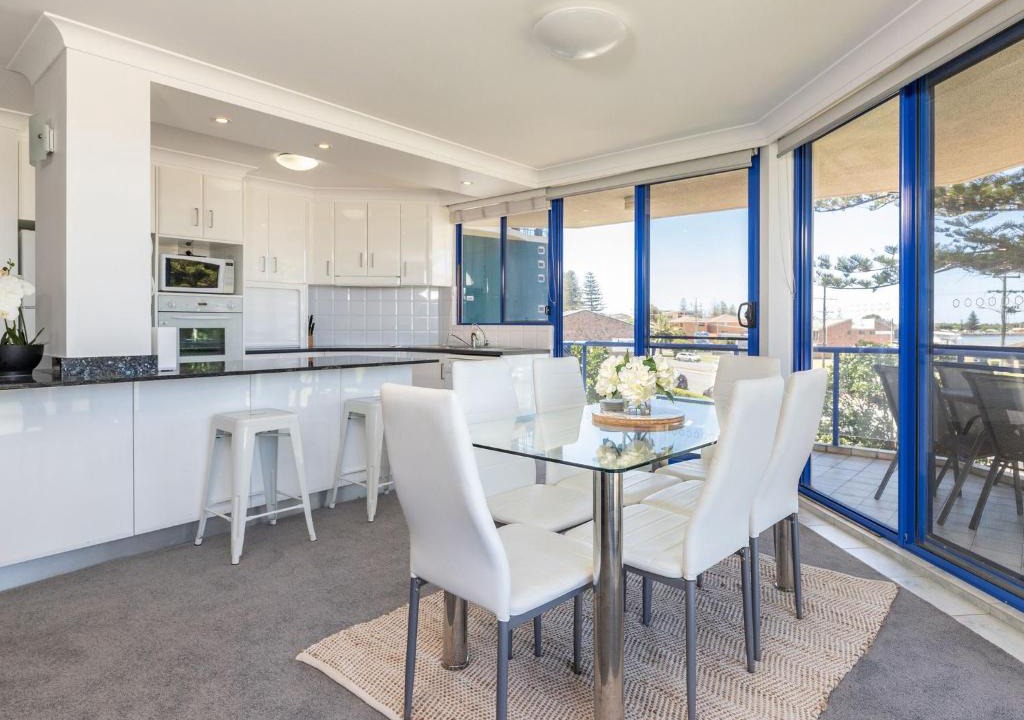 Tuncurry Apartment | Heritage 201