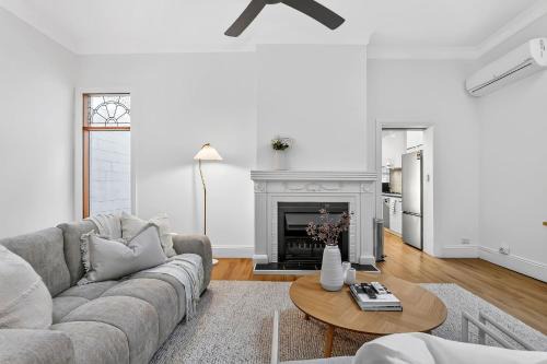 Adelaide Central Business District House | Heritage Stone Cottage, East End, Study, Mezzanine