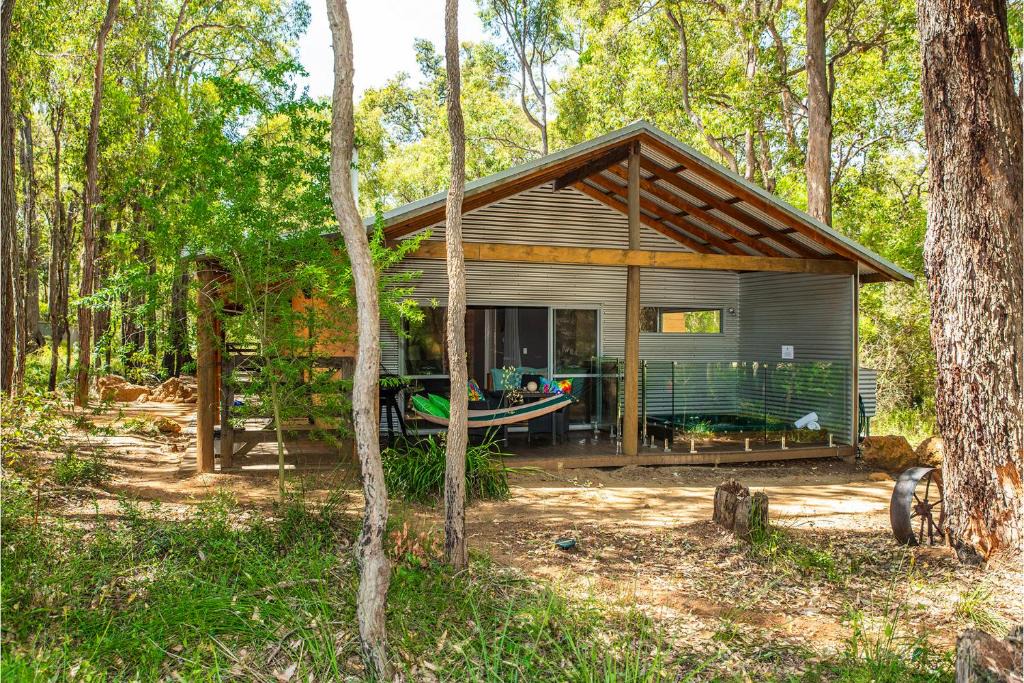 Pickering Brook Cabin | Hidden Valley Eco Spa Lodges & Day Spa