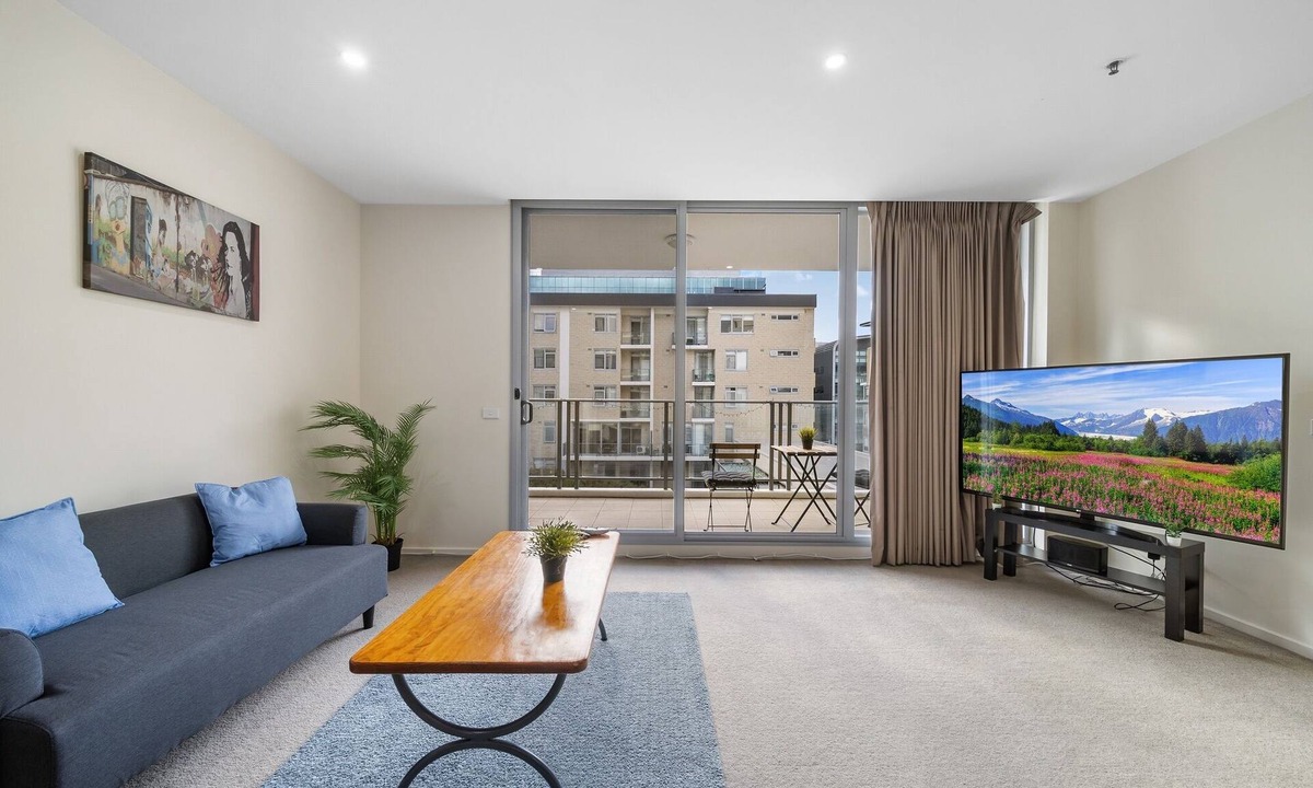 City West Apartment | High-Rise CBD 1-Bed with Pool & Other Amenities