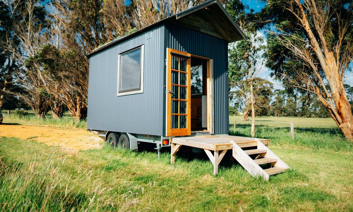 Grassmere House | Hilary Cabin Summary: