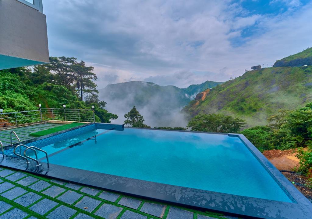 Vagamon Resort | Hill Breeze Pool Resort Vagamon by VOYE HOMES