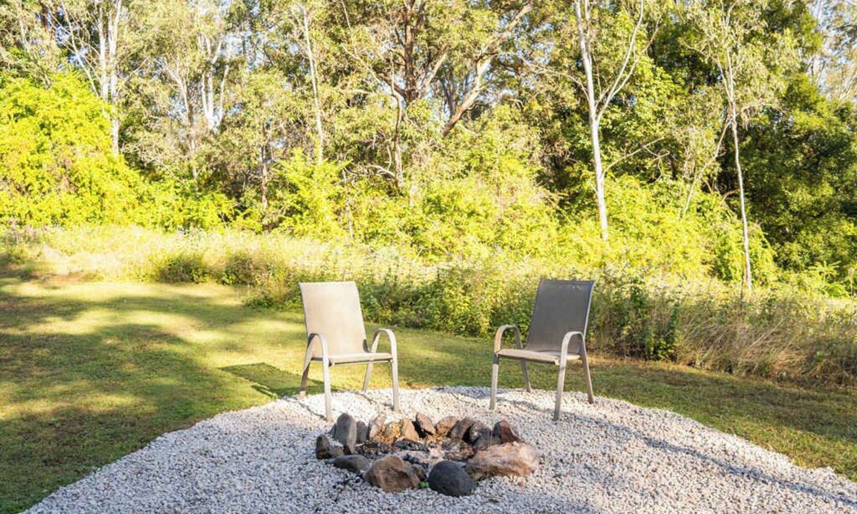 Perwillowen House | Hill Creek Tiny House 4 by Tiny Away