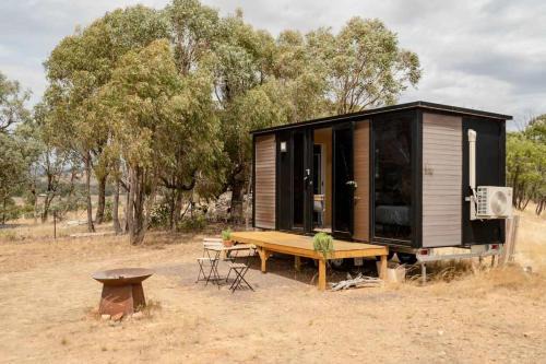Balmattum House | Hill View at Euroa by Tiny Away