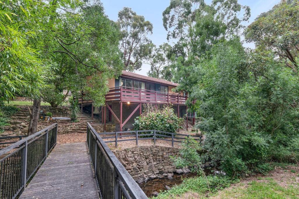 Aldgate House | Hills Serenity w Private Creek