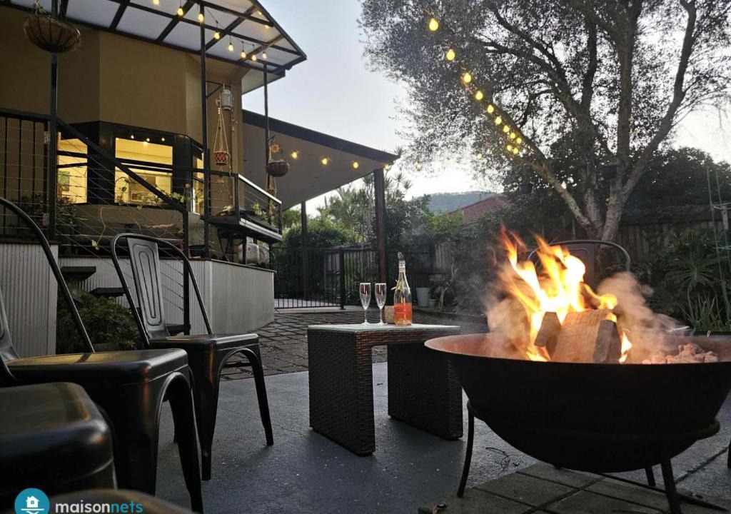 Canungra House | Hillside Retreat with Private Creek Access