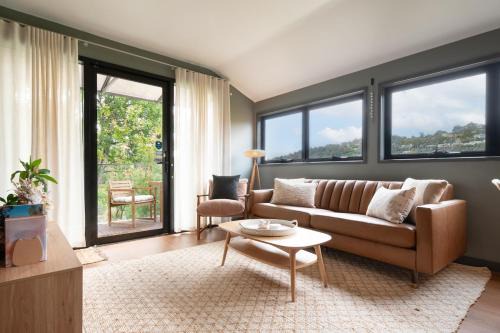 West Launceston House | Hilltop Hideaway - Walk to Cataract Gorge