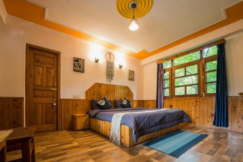 Old Manali Hostel | Hippie Panda