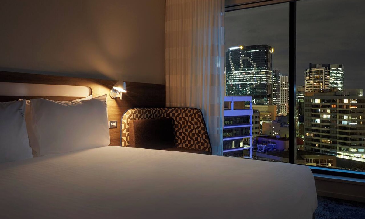 Spring Hill Hotel | Holiday Inn Express Brisbane Central by IHG
