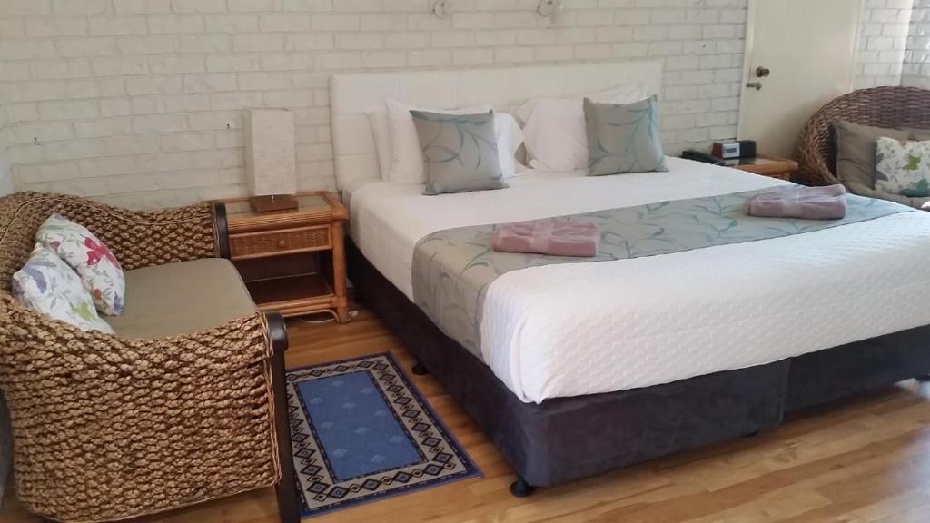 Holland Park West Hotel | Holland Park Motel