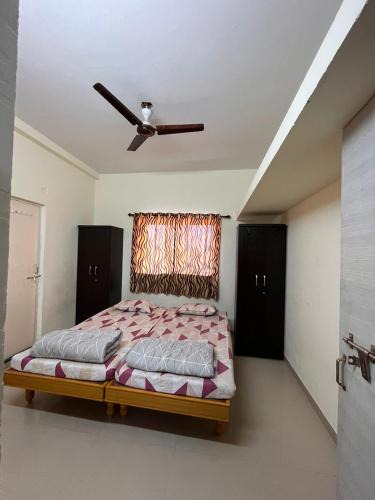 Vallabh Vidhyanagar Hotel | Home Nest