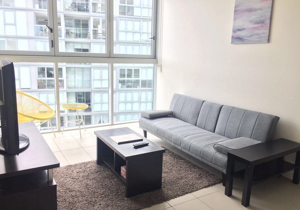 Newstead Apartment | Homely 2BD Apt close to CBD + CityView FreeParking