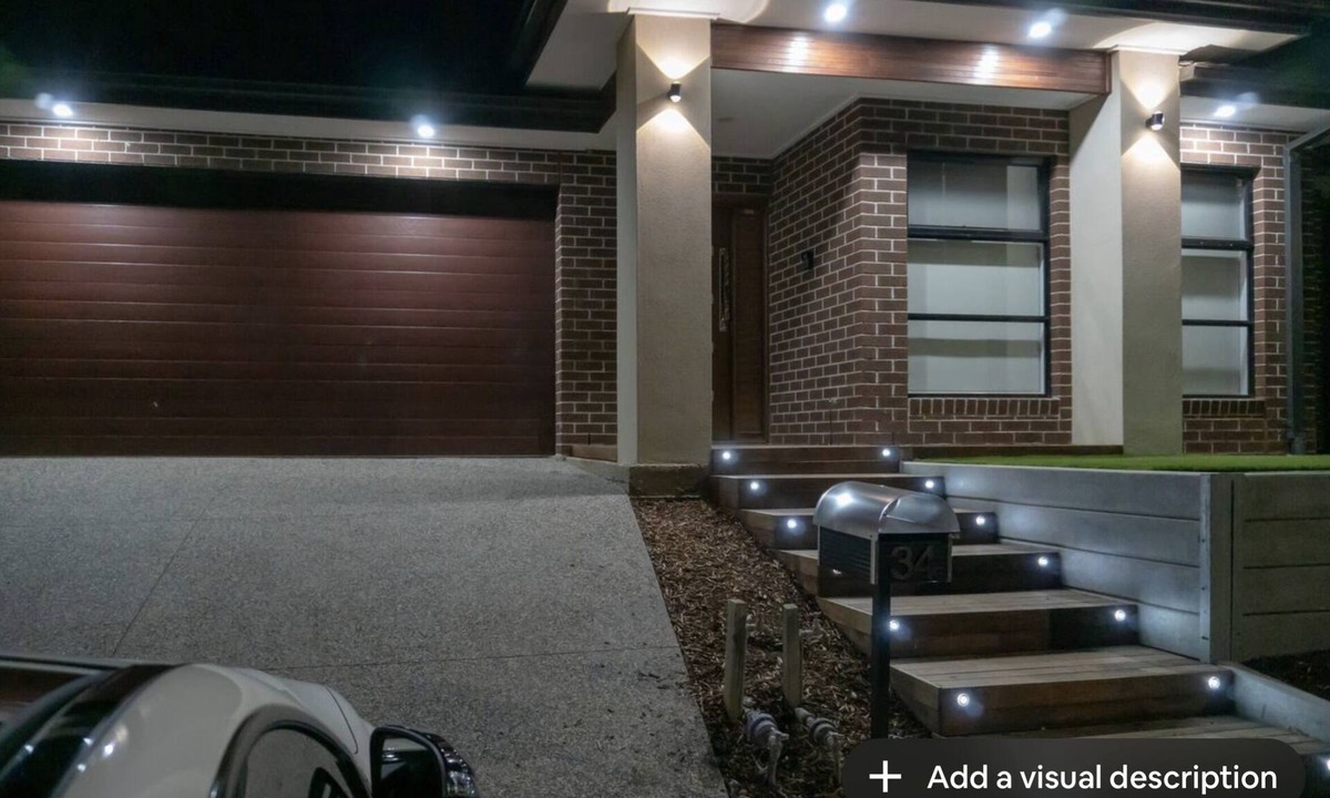 Tarneit House | Homely Getaway with Major Movie Apps 65" Smart TV