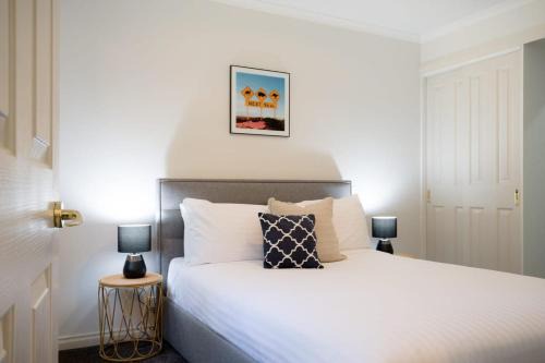 South Launceston Apartment | Homely Unit Located Near the City with Parking and Wifi