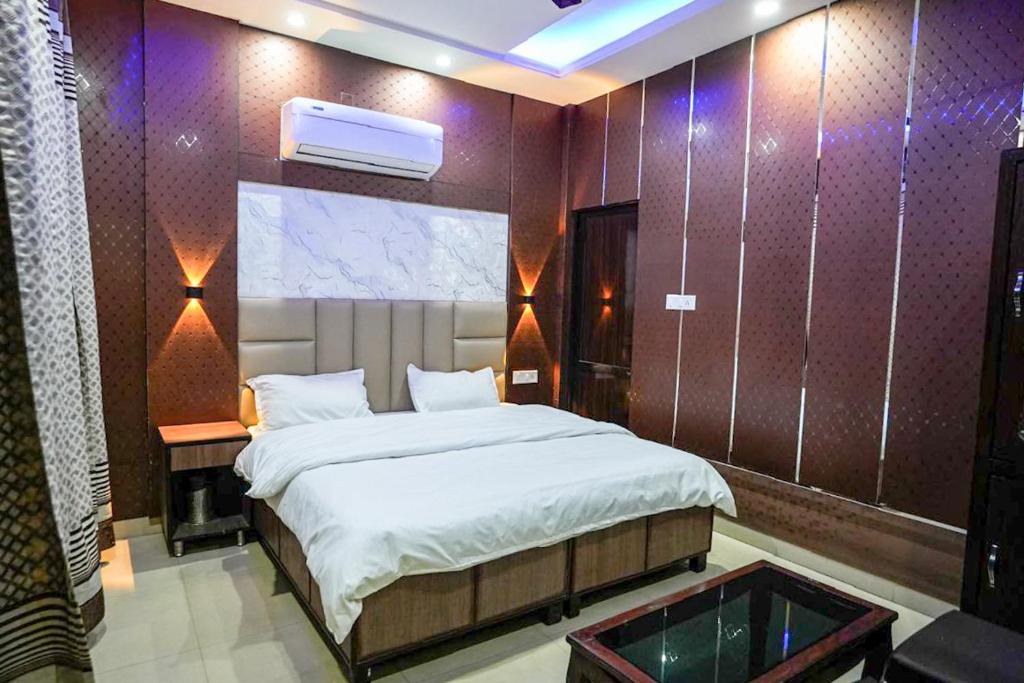 Jalandhar Hotel | Hotel Blessing Inn