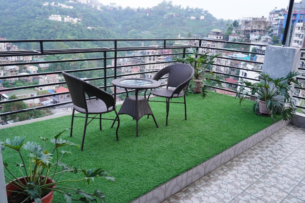 Aizawl Hotel | Hotel Dinthar Zara