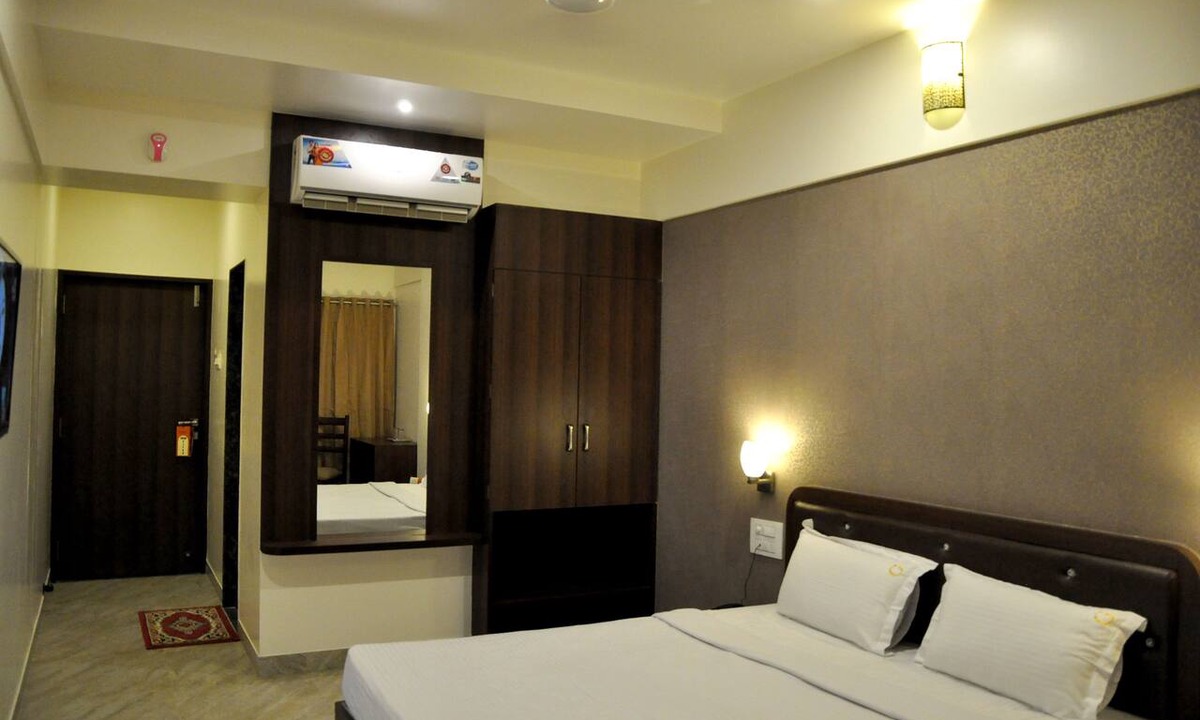 Ahmednagar Hotel | Hotel Gulmohar Pride