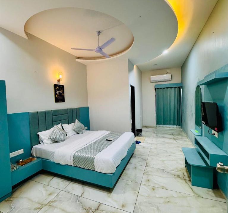 Vallabh Vidhyanagar Hotel | Hotel JD Fortune