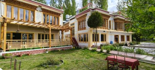 Nubra Valley Bed & Breakfast | Hotel Namgyal Villa