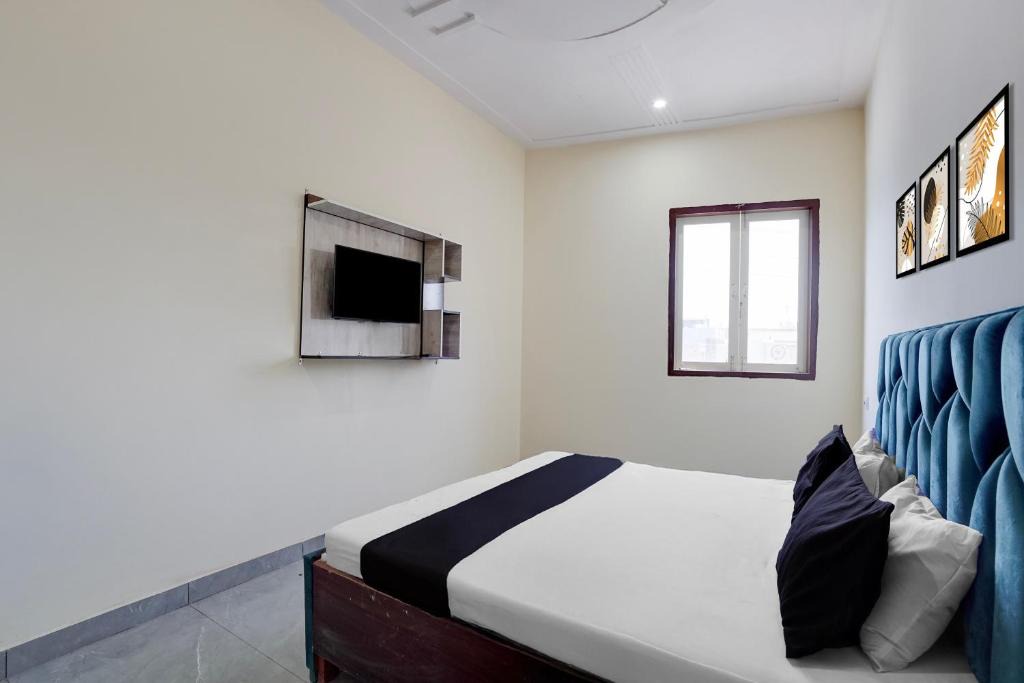 Rohtak Hotel | Hotel O KVM Residency