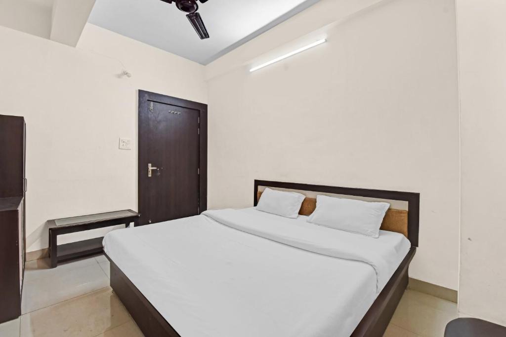 Kota Hotel | Hotel O Tanishq
