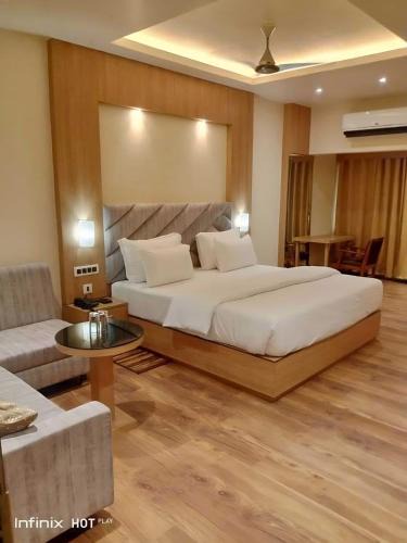 Khattalwada Hotel | Hotel Relax