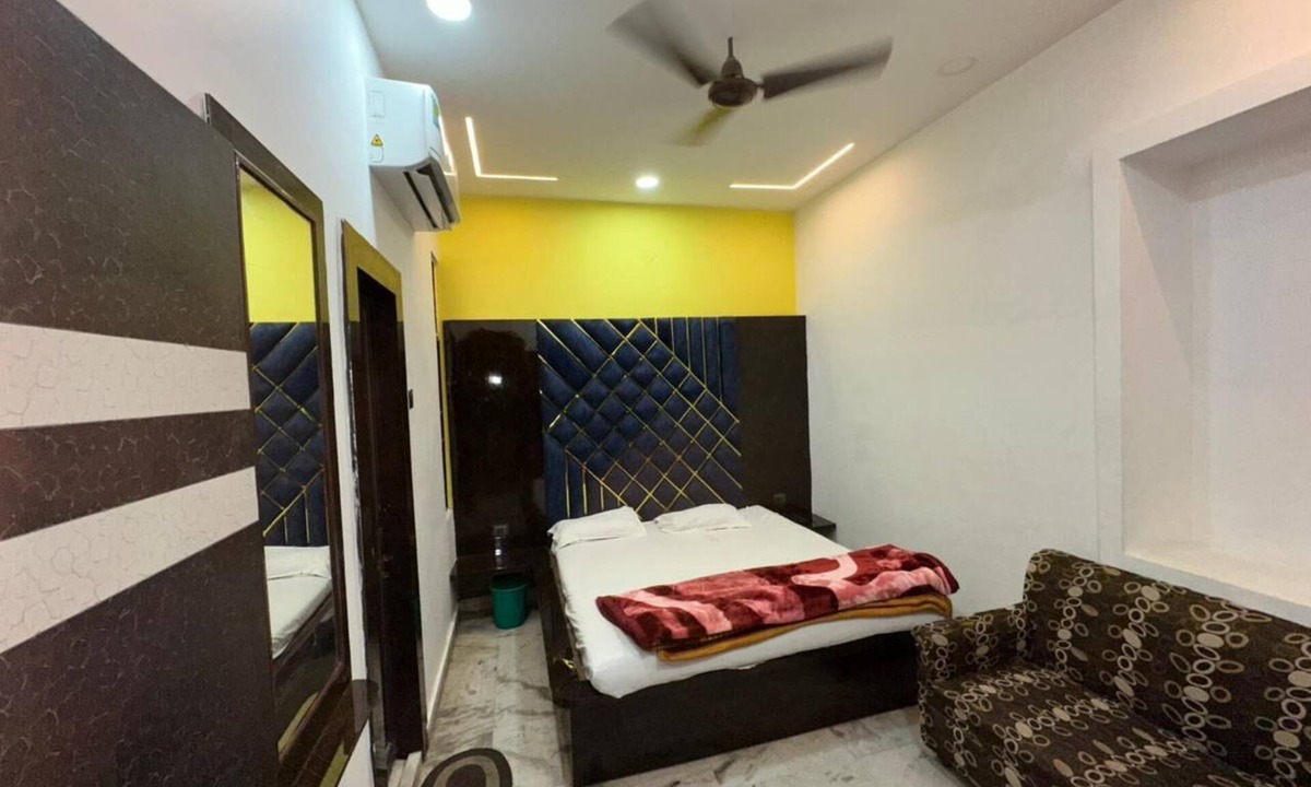 Gaya Hotel | HOTEL ROXY DLX