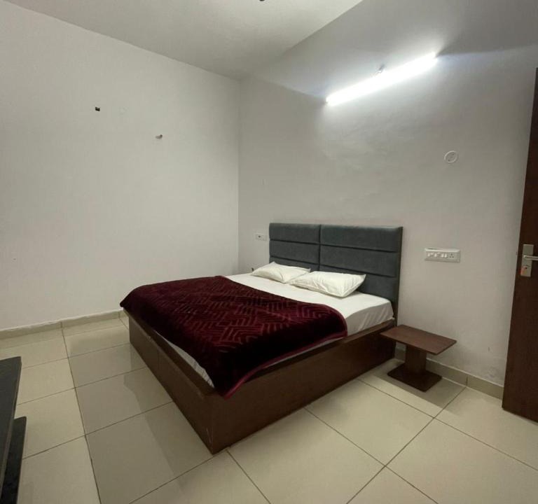 Bathinda Hotel | Hotel Royal living