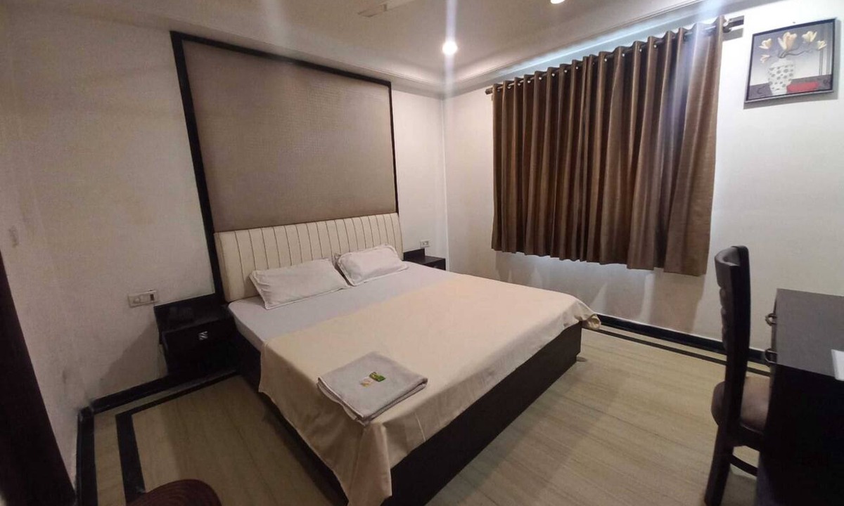Meerut Hotel | Hotel Sagar By GRB