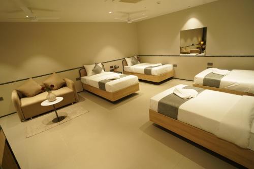 Nashik District Hotel | Hotel Sanket Elite