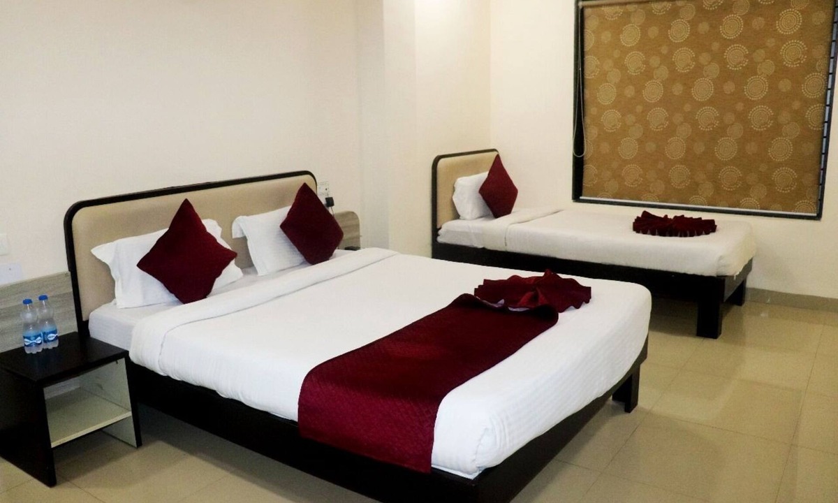 Rau Hotel | Hotel Shri Ram Krishna Bagh Palace by M Square