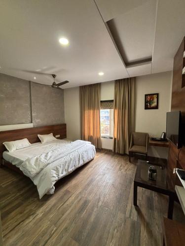 Sagar Apartment | Hotel Singh Empire